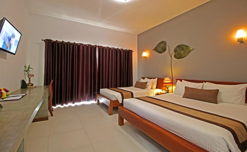 New Riverside Hotel