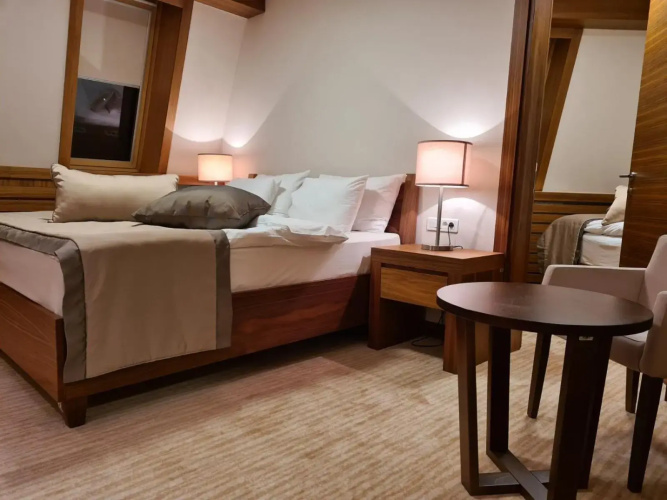 Apartment B513