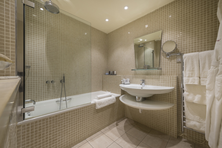 The Capital Hotel, Apartments & Townhouse photo 14