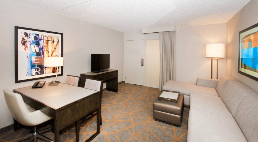 Embassy Suites by Hilton Cincinnati Northeast Blue Ash photo 9