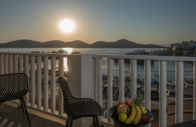 Kalypso Suites Hotel
