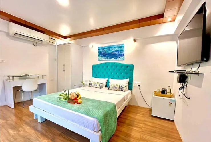Beach Paradise Miramar Goa