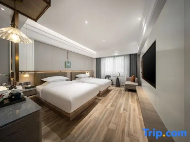 Business Twin Attic room