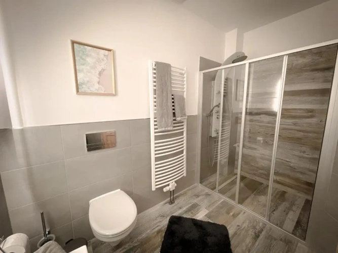 1 Bedroom Double Apartment