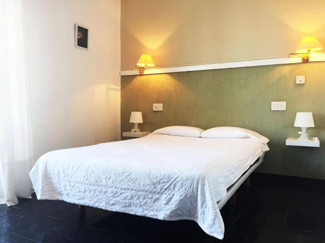 Malvarrosa Beach Rooms