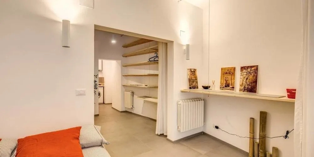 Trastevere budget studio