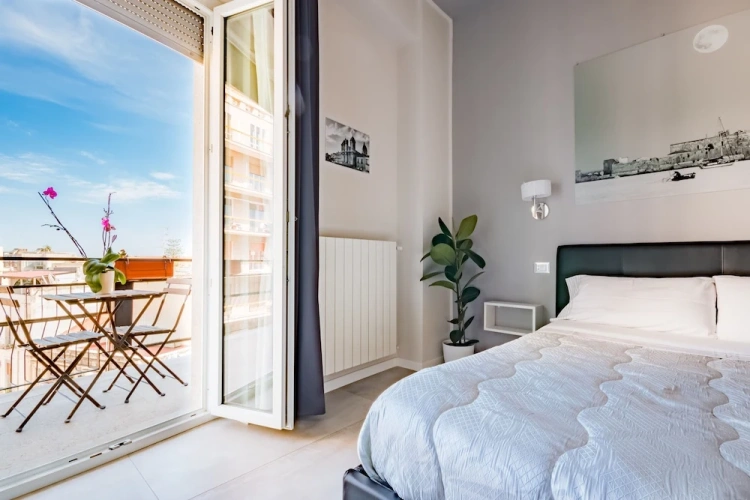 Deluxe Double room with balcony and with partial sea view