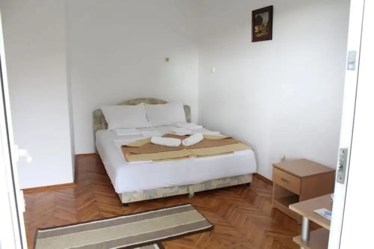 Economy Double Studio with mountain view