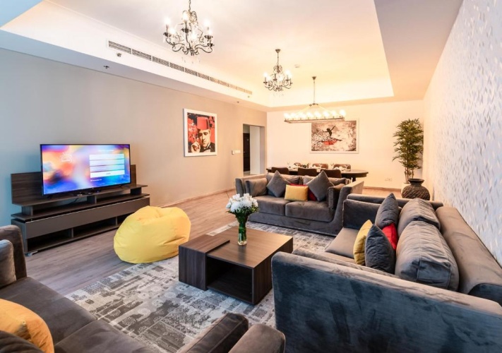 2 Bedrooms Apartment