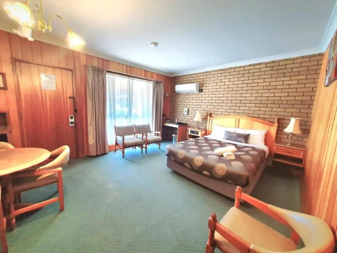 2 Bedrooms Suite