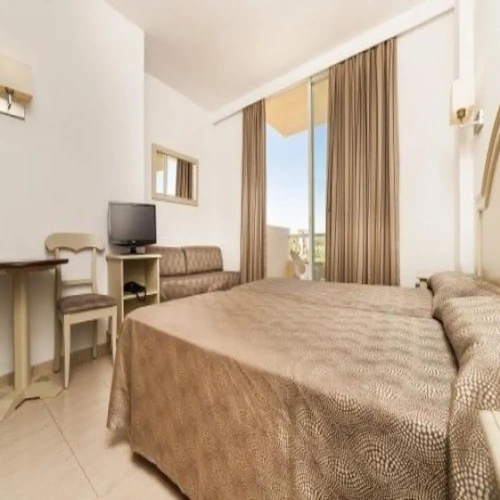 Standard Double room with balcony