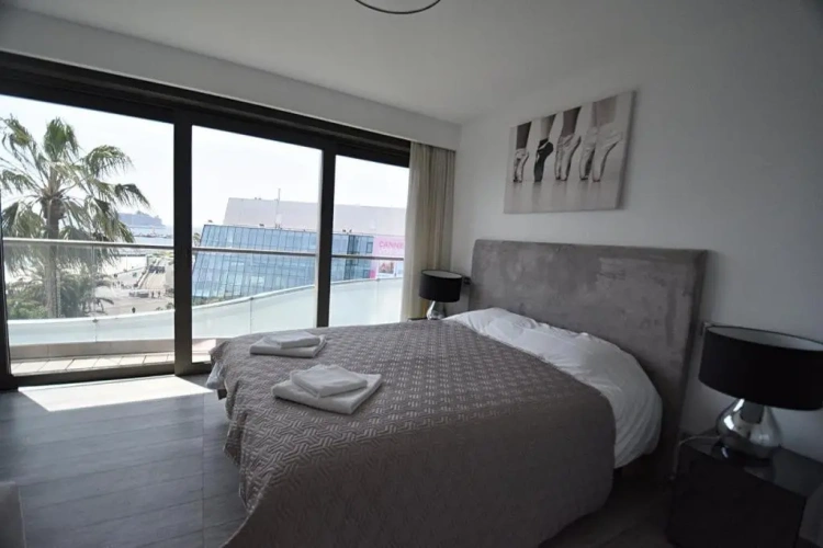 Deluxe Family Suite