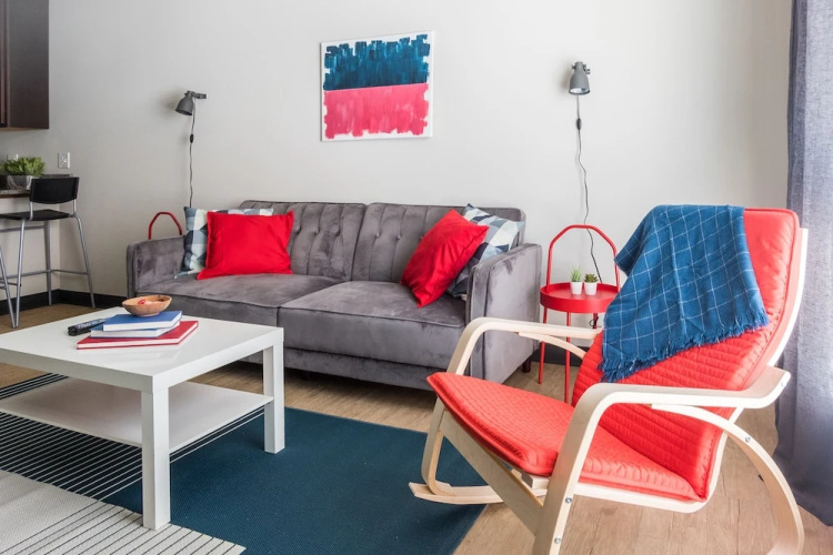 1 BR Downtown Loft Near Fiserv Forum by Frontdesk