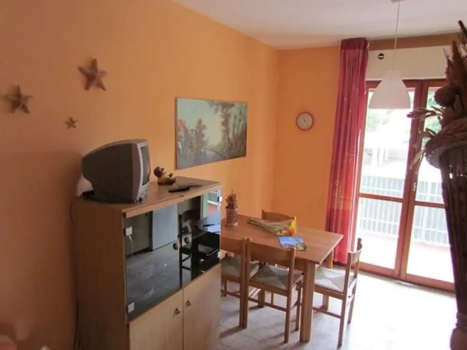 1 Bedroom Apartment with balcony and with garden view