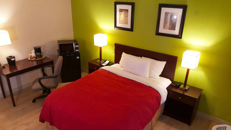 Waterfront Inn PHL Airport