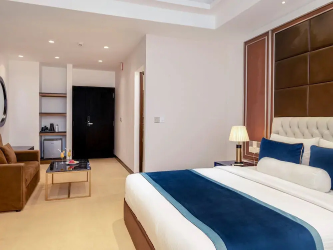 Corundum Breeze Negombo