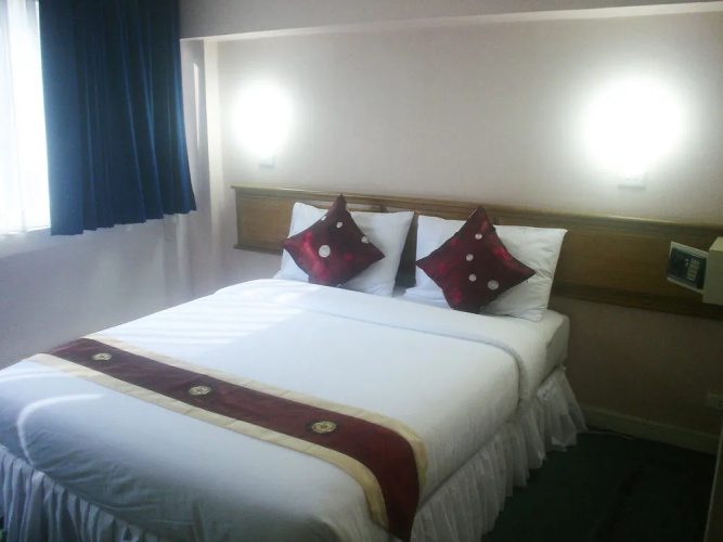 Bangkok Inn