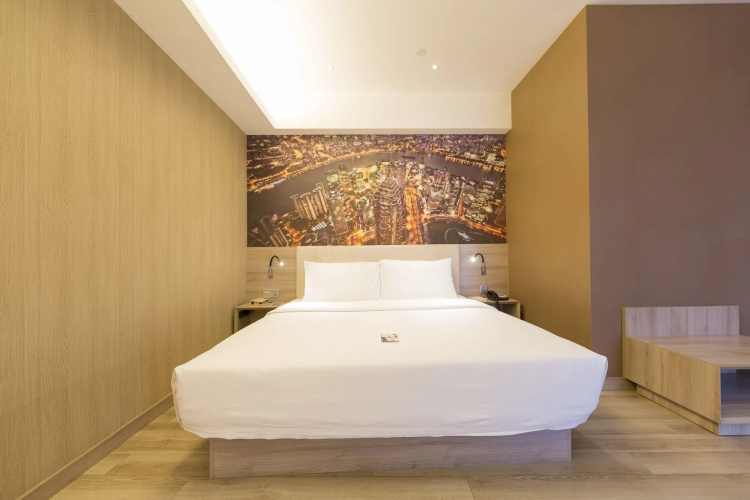 Atour Hotel