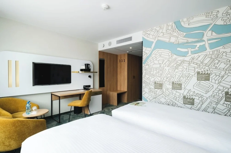 Standard Twin room