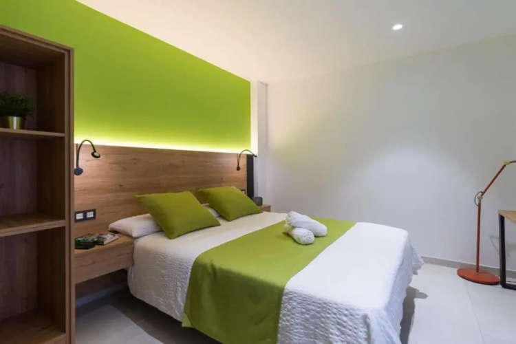 Hotel MG Poniente