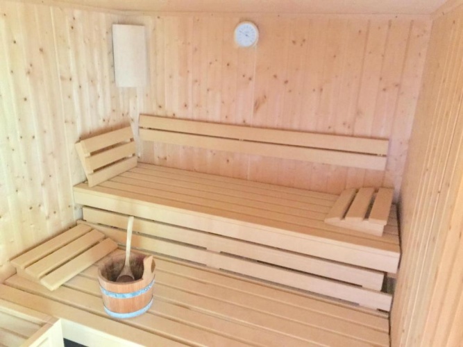2 Bedrooms Cottage