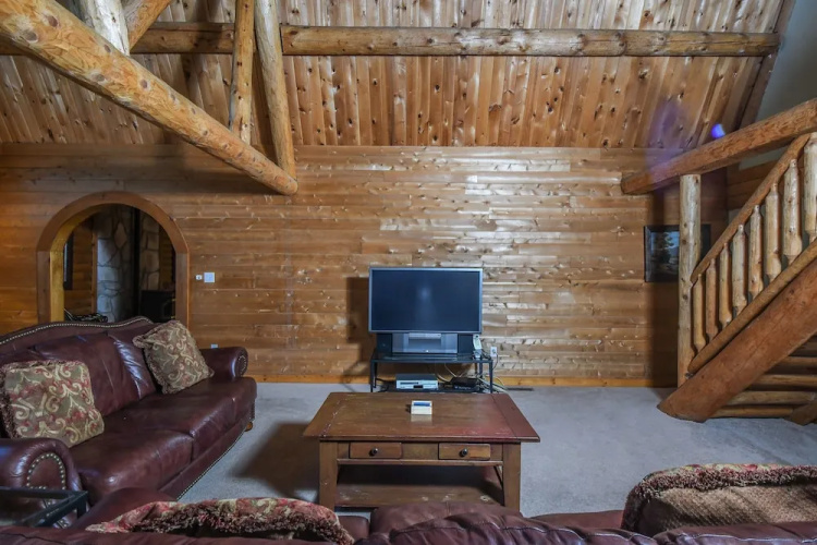 Streamside 4 Bedroom House