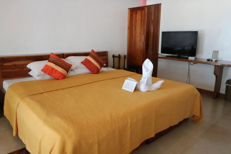 Nigi Nigi Too Beach Resort