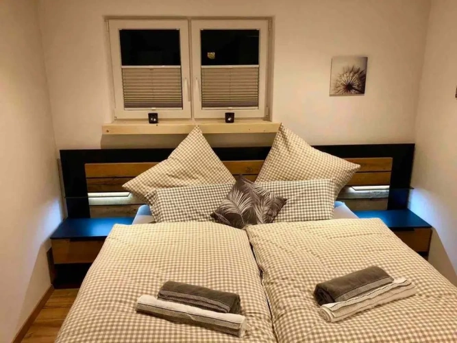 2 Bedrooms Apartment