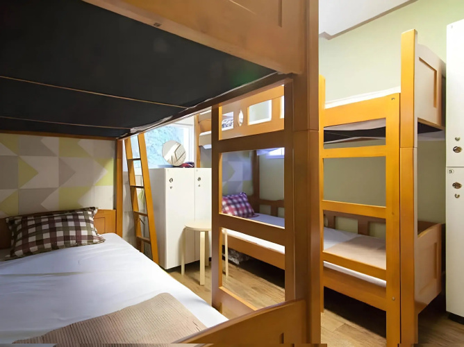 Cube Guesthouse