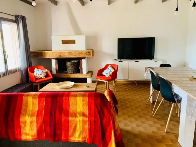 3 Bedrooms Apartment