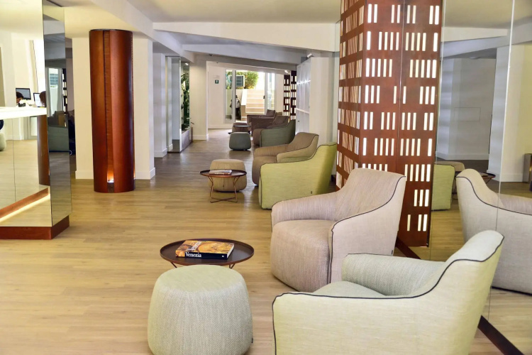 Hotel Astoria