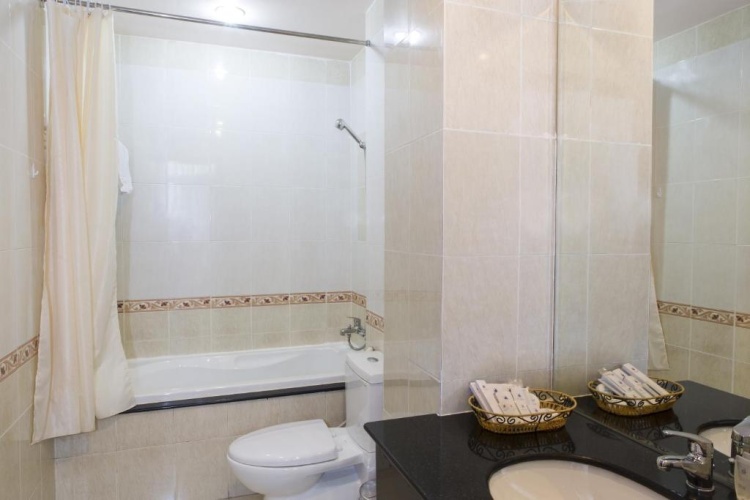 Deluxe Suite