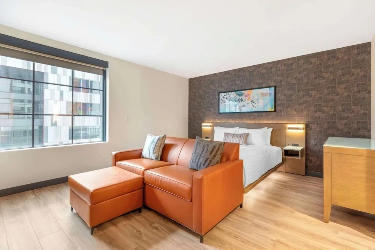 Double Suite