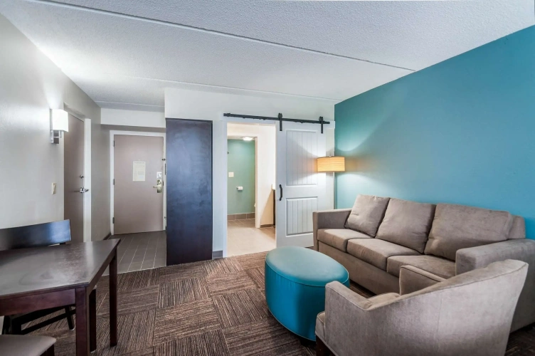 Quadruple Suite