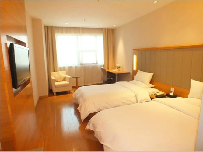 Hanting Seasons Hotel