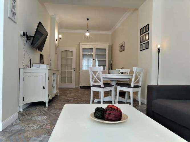 Baratero City Corner Apartments