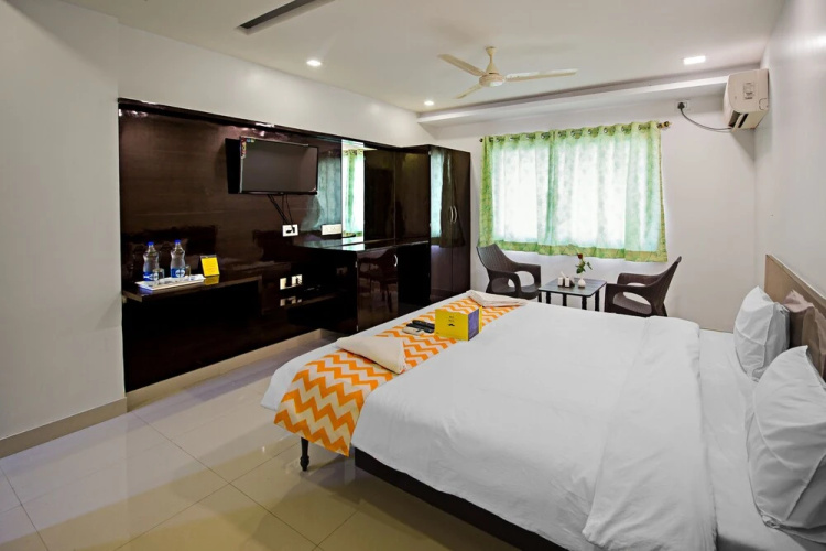 FabHotel Chetan Executive Hadapsar