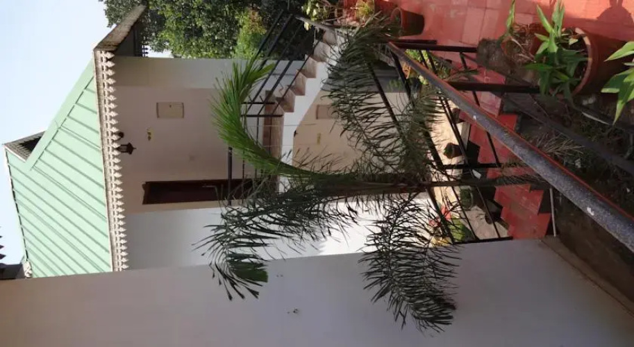 Mist Inn Resort
