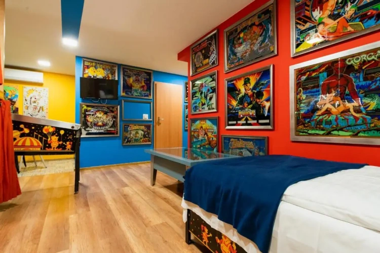 Standard Triple room