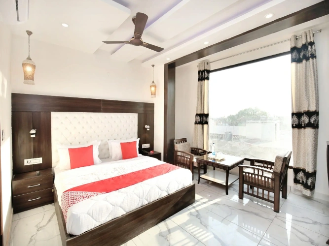 Deluxe Double room