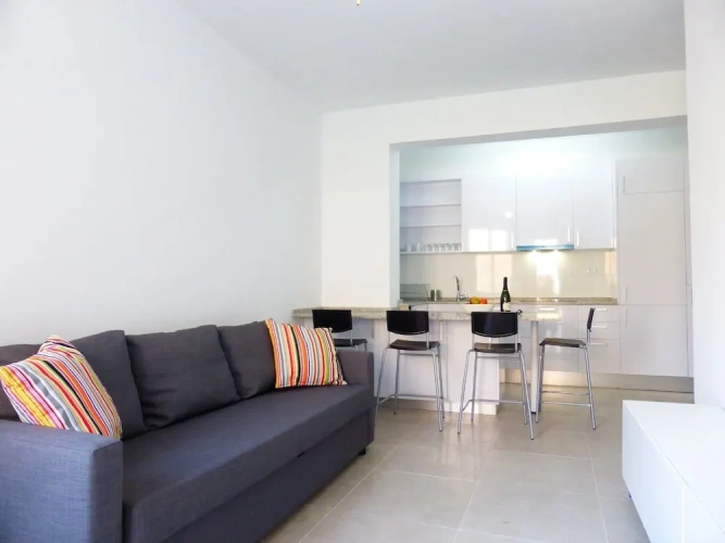 2 Bedrooms Apartment