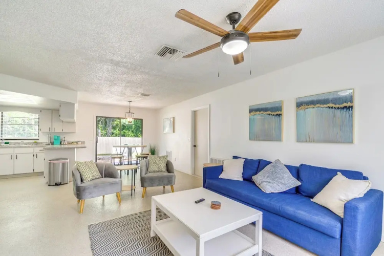 2 Mi to State Parks! Crystal River Home w/ Yard