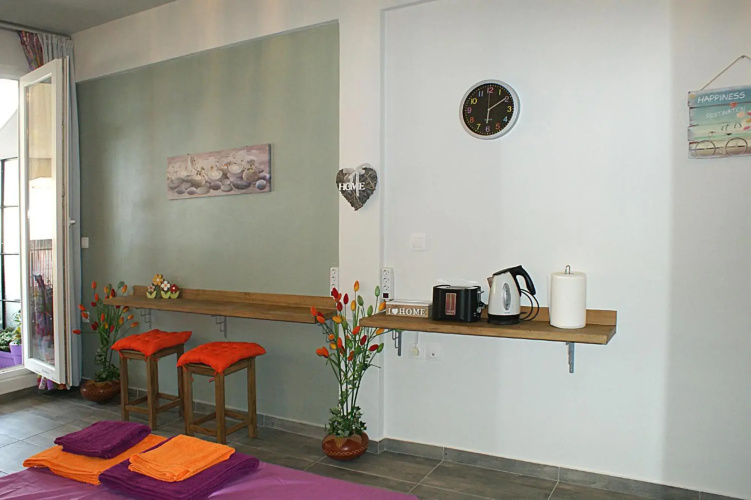New sunny studio with Acropolis view balcony