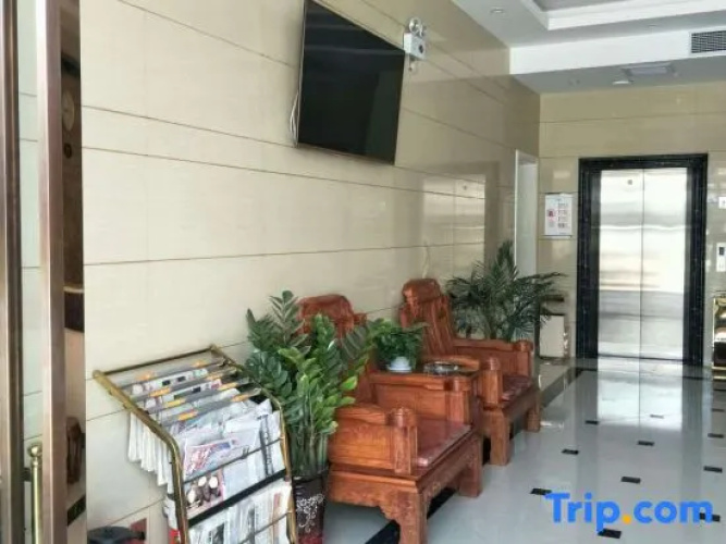 Yucheng Longyue Hotel