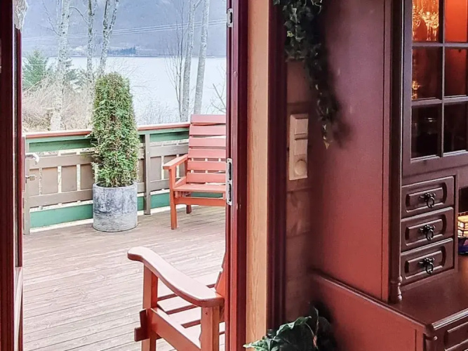 Holiday Home in Hundeidvik