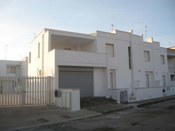 2 Bedrooms Cottage