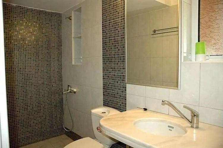 1 Bedroom Family Apartment
