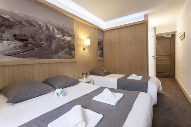 Triple room