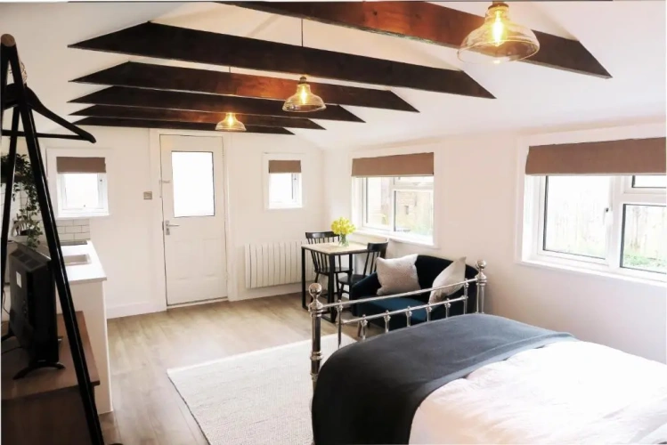 1 Bedroom Double Apartment