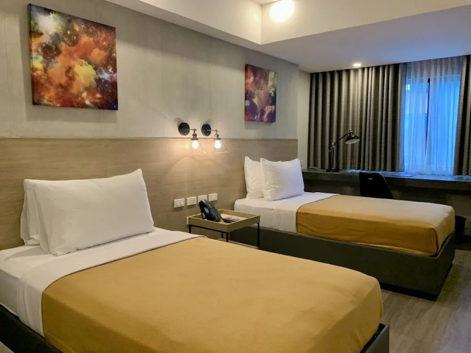 JET Hotel